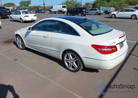 2012 Mercedes-Benz E 350 z USA, uszkodzony, nr VIN WDDKJ5KB2CF135912